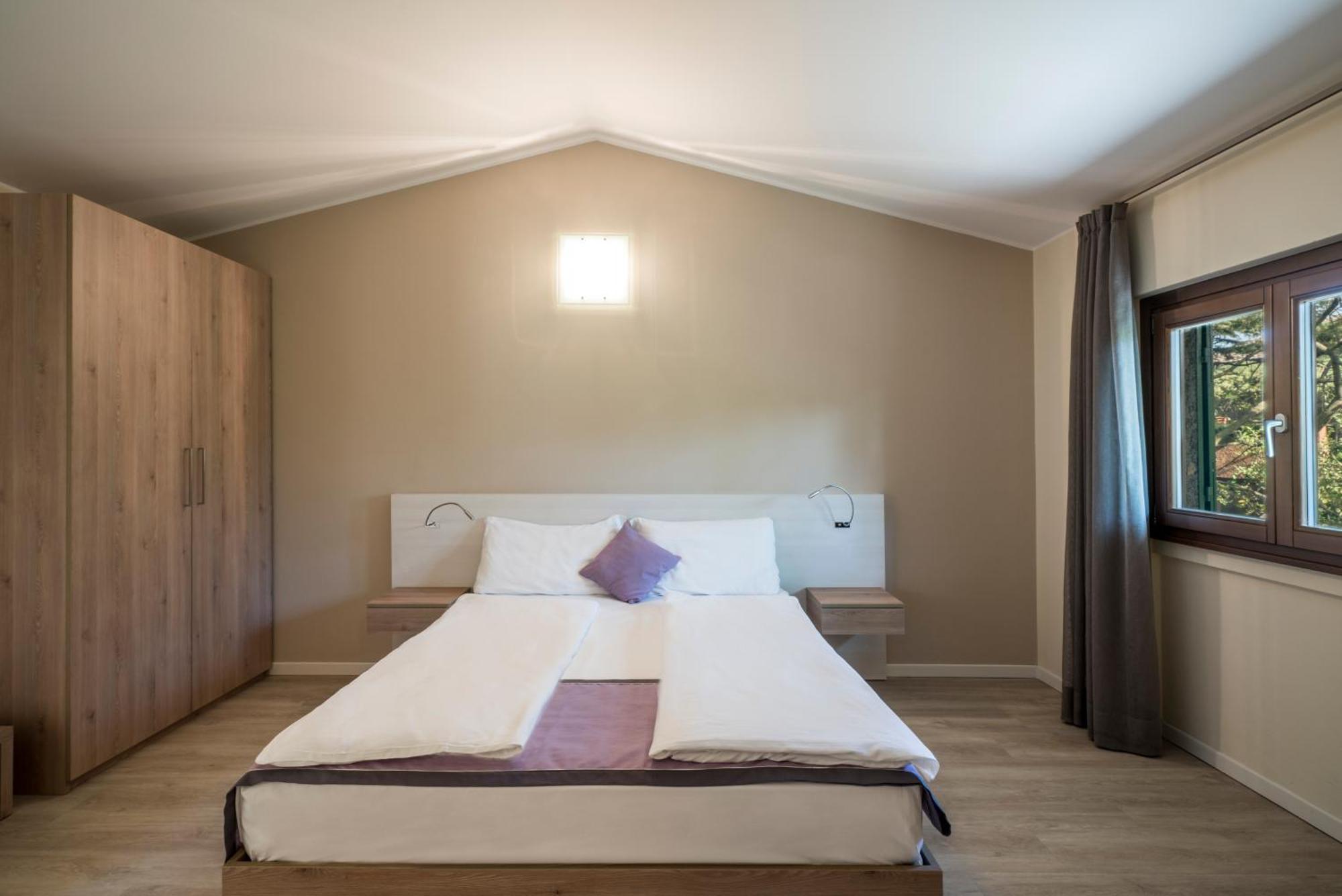 Hotel Dogana Сірміоне Екстер'єр фото